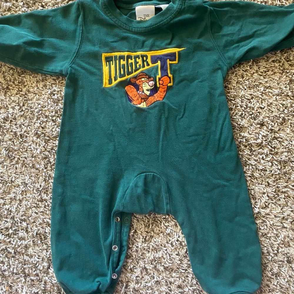Infant tigger romper
